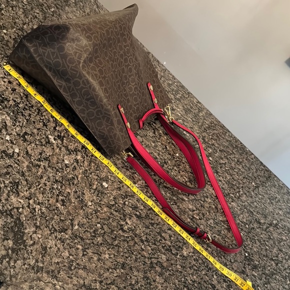 Calvin Klein Brown and Red Shoulder Bag with Gold Accents - Picture 11 of 16